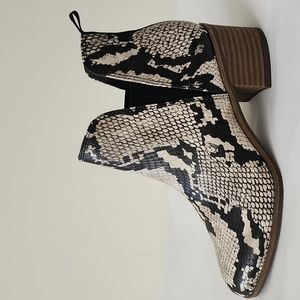 Dr. Scholl's Black White Snakeskin Reptile Python… - image 1